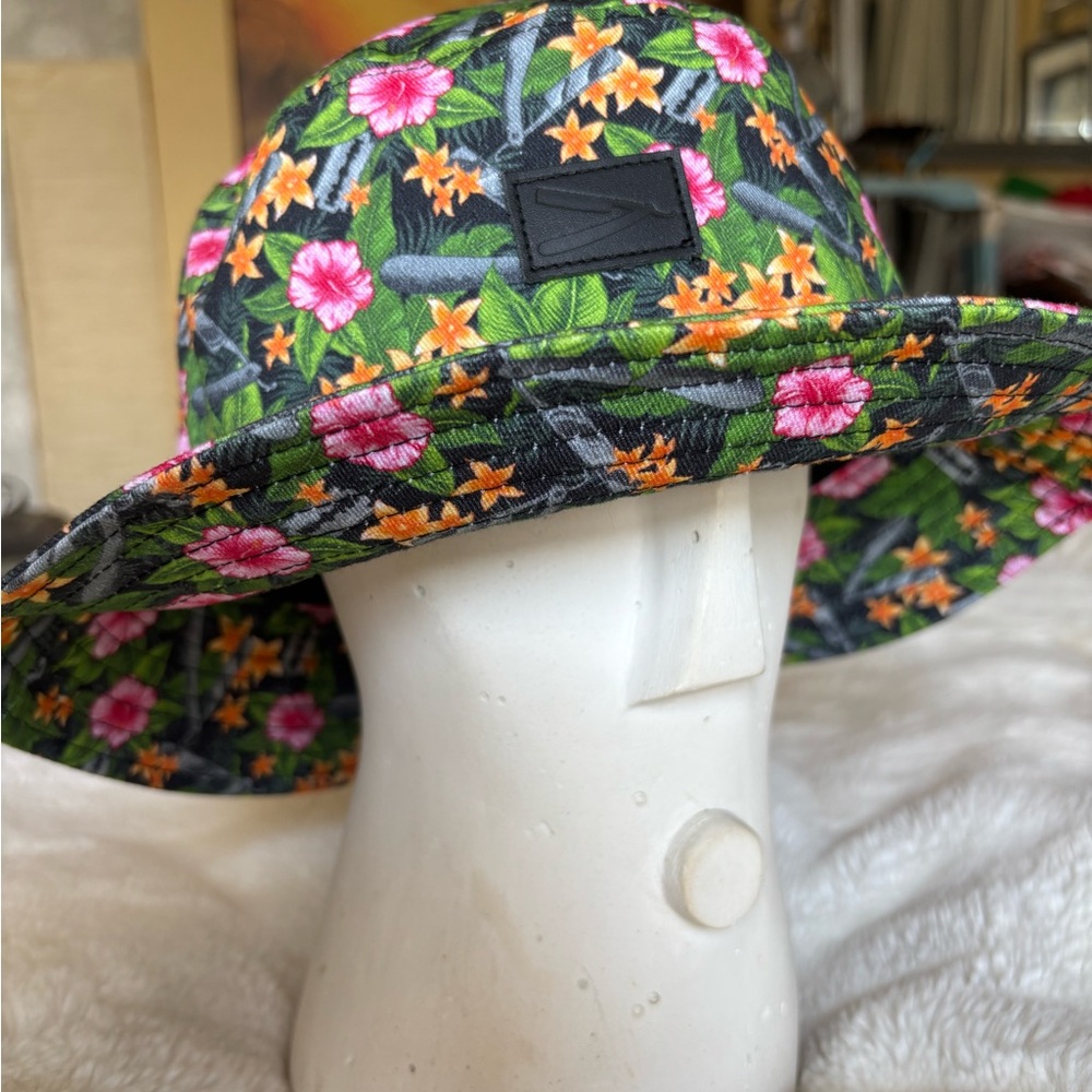 Franks Chop Shop bucket hat with inside pocket